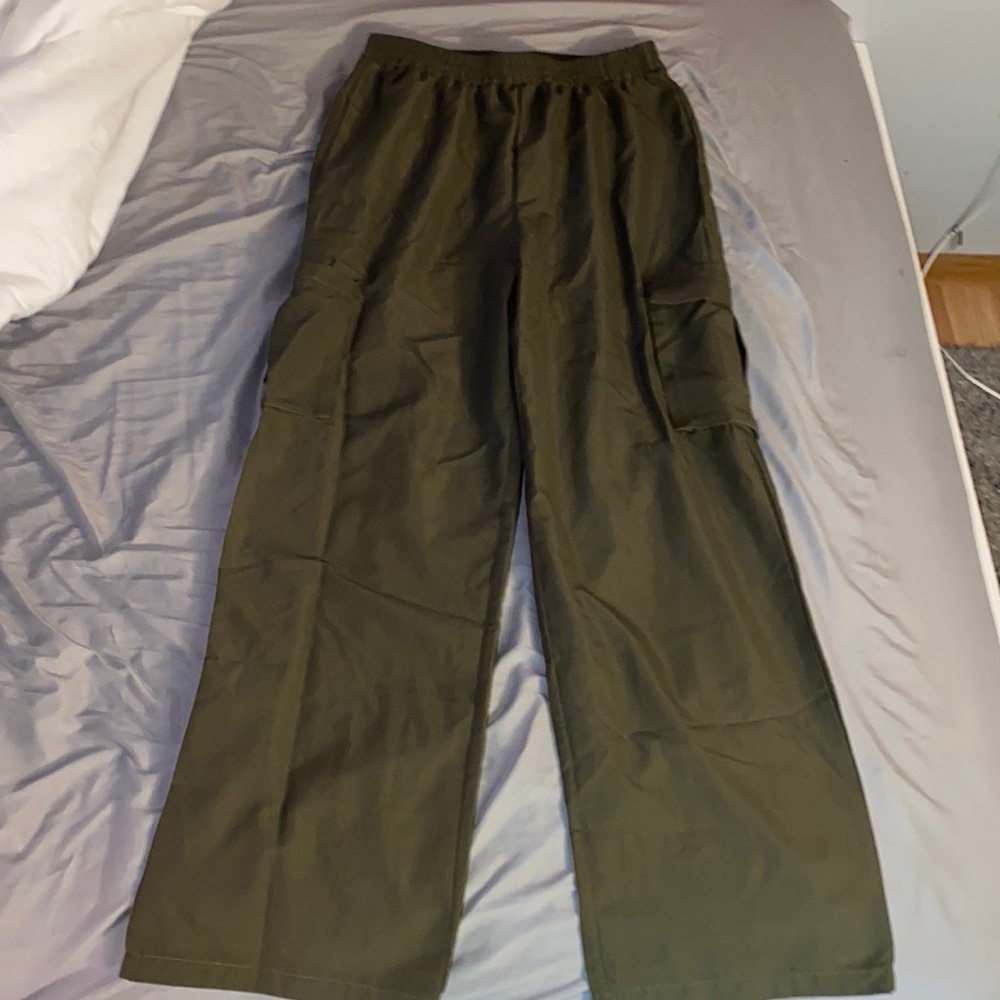 shein high waist flap pocket cargo pants / size L / army green